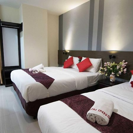 Sun Inns Hotel Kuala Selangor Exterior foto