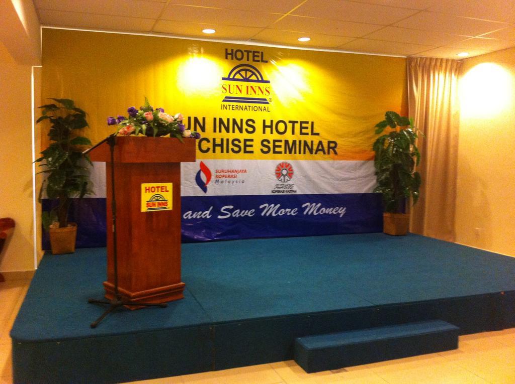 Sun Inns Hotel Kuala Selangor Exterior foto