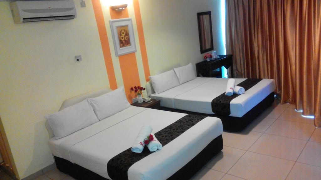 Sun Inns Hotel Kuala Selangor Exterior foto