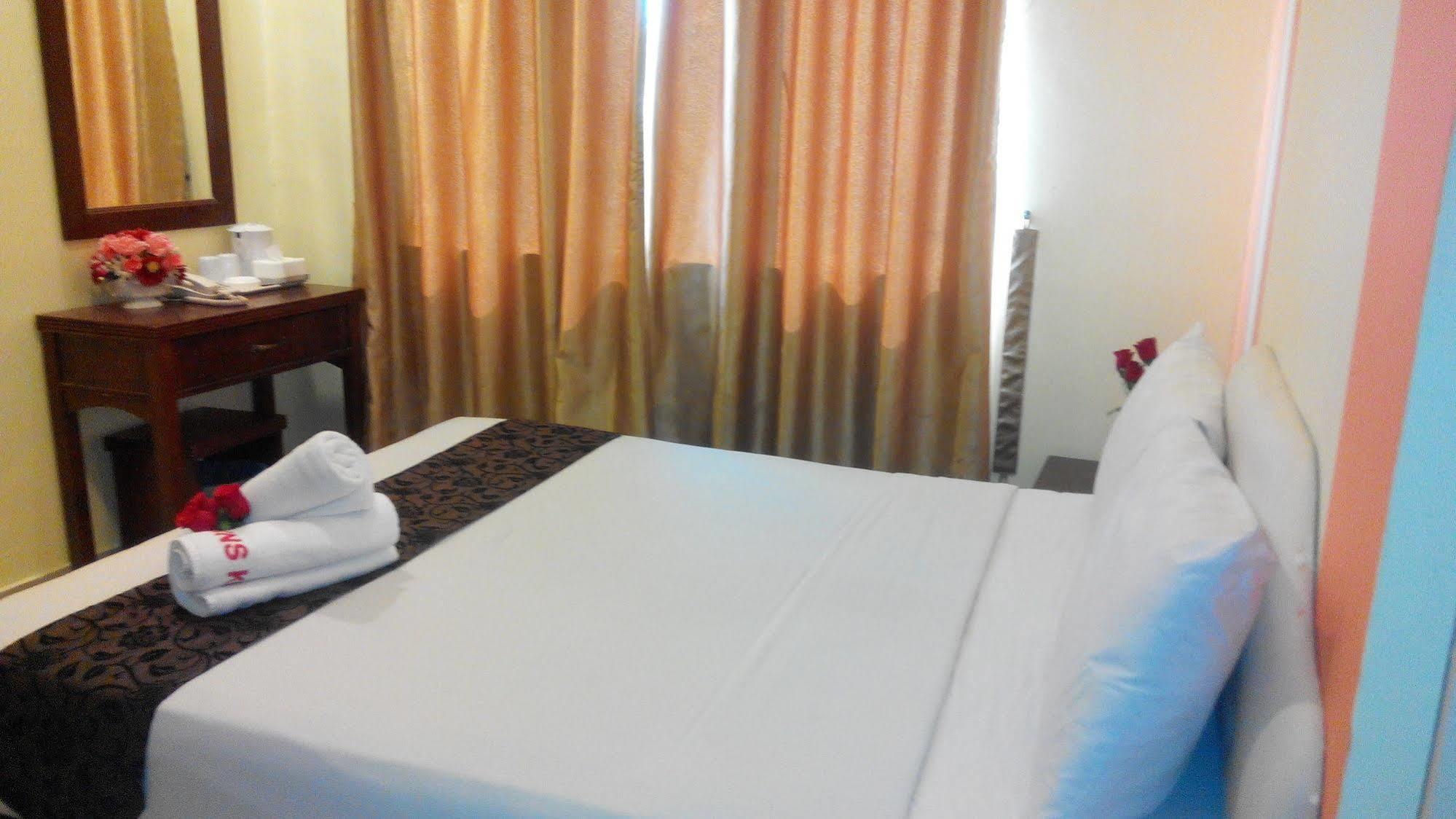 Sun Inns Hotel Kuala Selangor Exterior foto